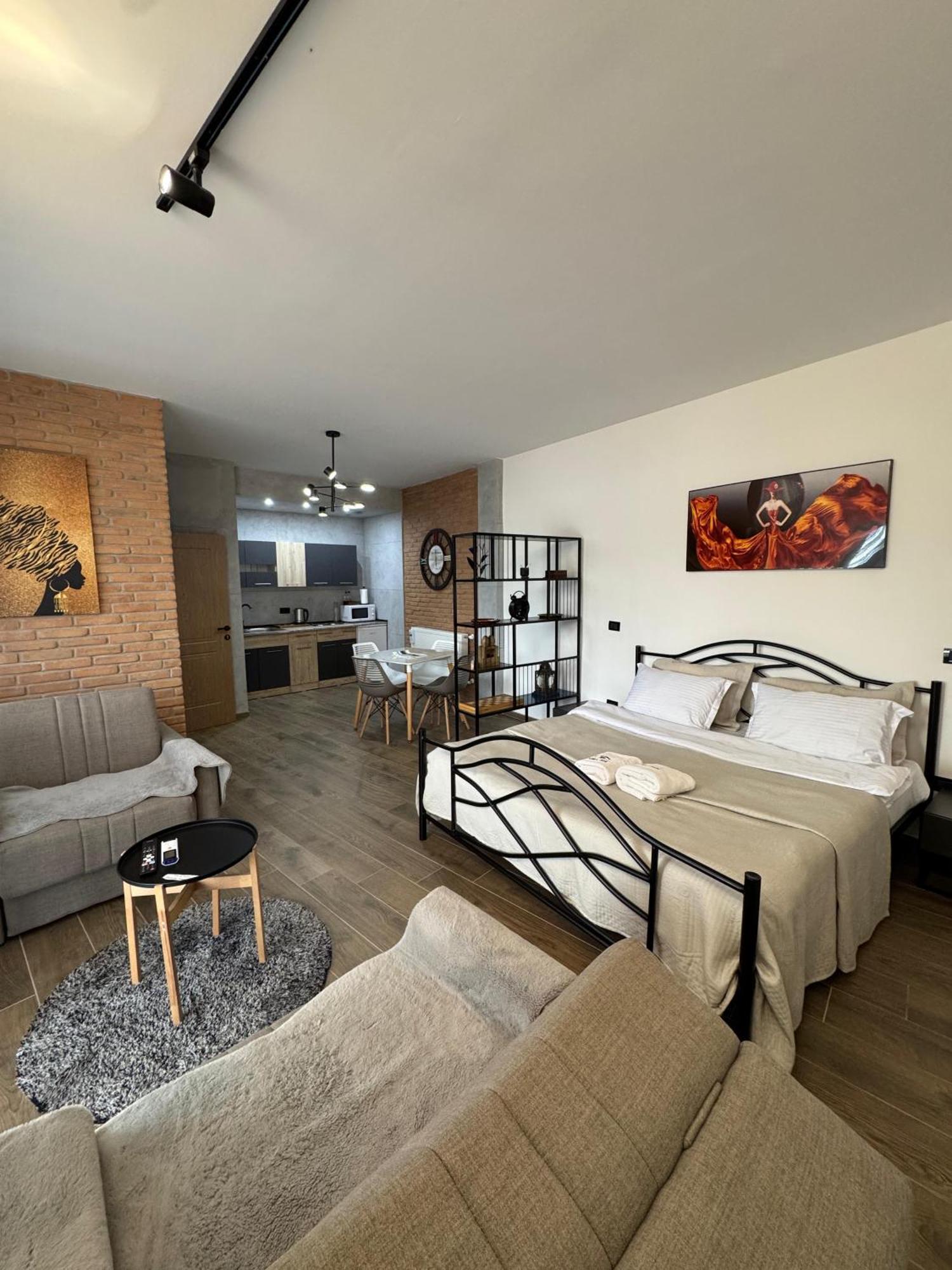 Villa Nur - Lake View Apartaments Mavrovi Anovi Екстер'єр фото