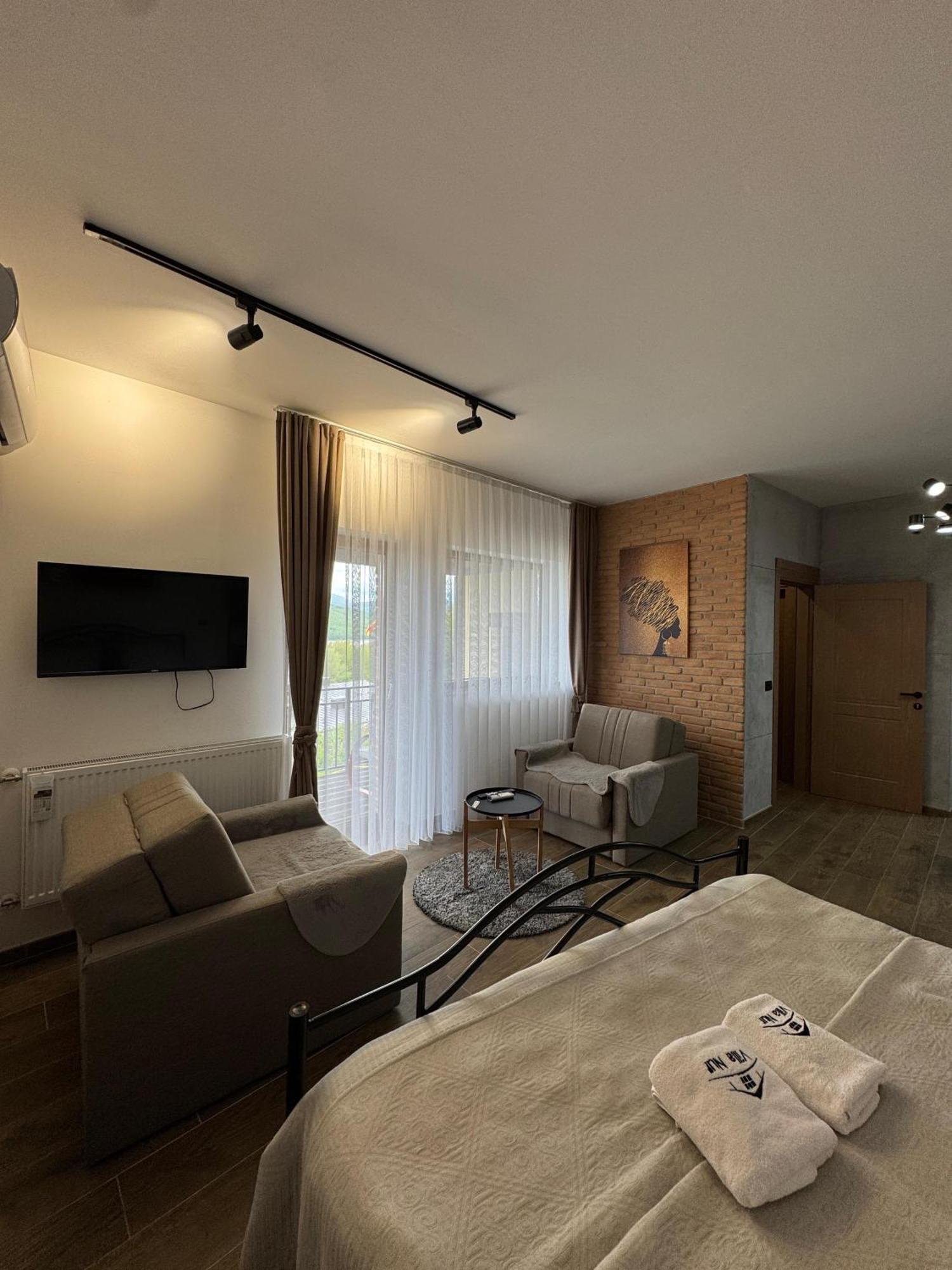 Villa Nur - Lake View Apartaments Mavrovi Anovi Екстер'єр фото