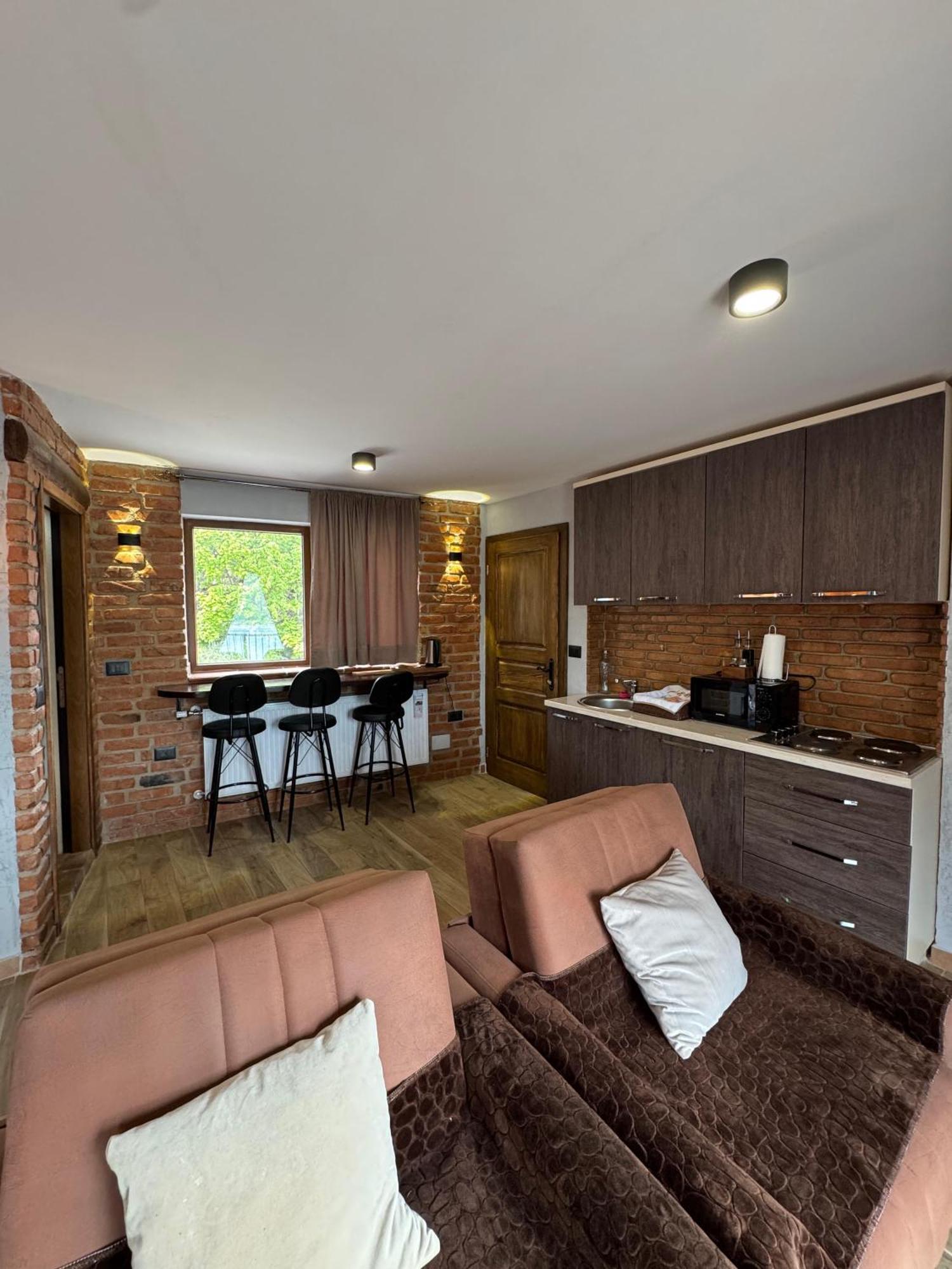 Villa Nur - Lake View Apartaments Mavrovi Anovi Екстер'єр фото